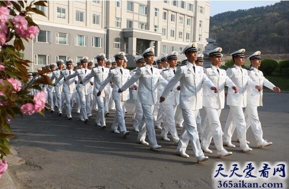 海军大连舰艇学院.jpg