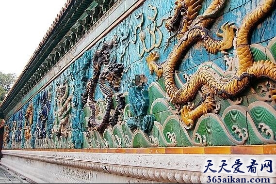 古人建筑的巅峰之作，北京故宫九龙壁