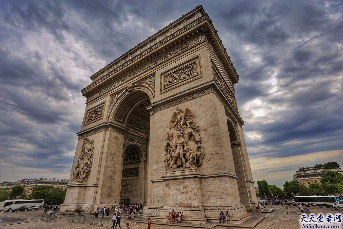 探寻法国最著名的建筑凯旋门是为谁而建立的？