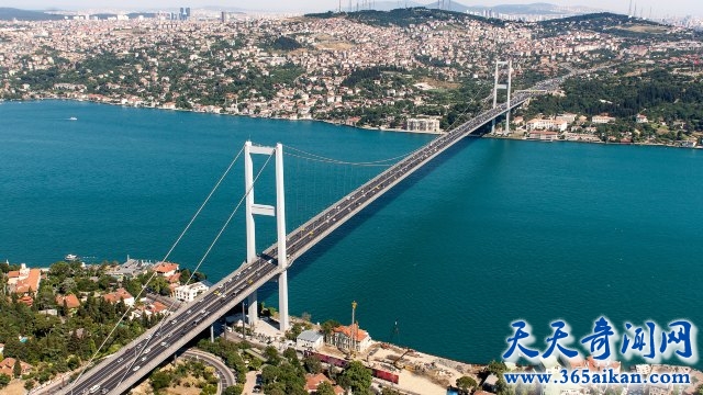 探索第一座横跨欧亚大陆的跨海大桥——博斯普鲁斯海峡大桥