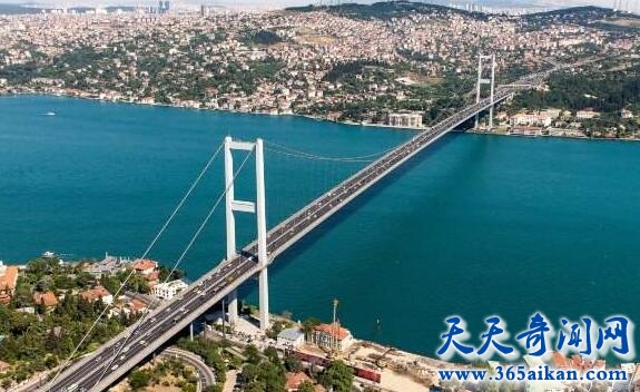 世界上第一座欧亚大桥，博斯普鲁斯海峡大桥介绍