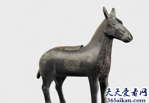中国最早的马驹形青铜器：蠡铜驹尊
