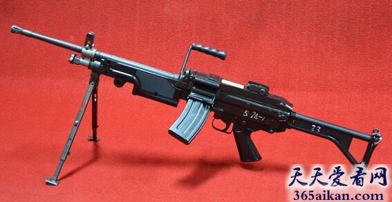 比利时“米尼米”5.56mm轻机枪