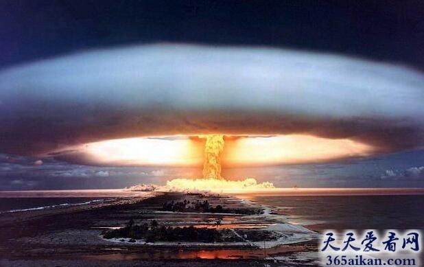 世界上最第一颗原子弹爆炸是哪一年？有多少人知道？