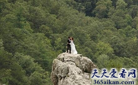 攀岩运动婚礼方式