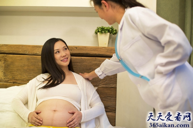 世界上一次怀宝宝最多的女人，25岁女子吃排卵药怀9胞胎