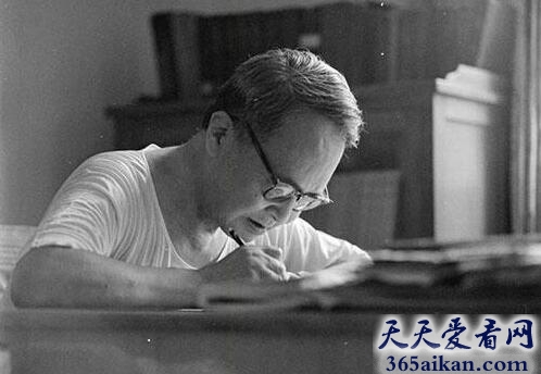 盘点中国近代十大最著名的作家，女作家张爱玲强势入榜！