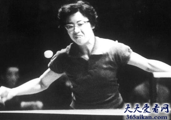 中国第一个女子乒乓球世界冠军：邱钟惠.jpg
