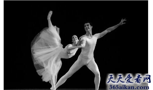 新中国第一部大型芭蕾舞剧：《和平鸽》.jpg