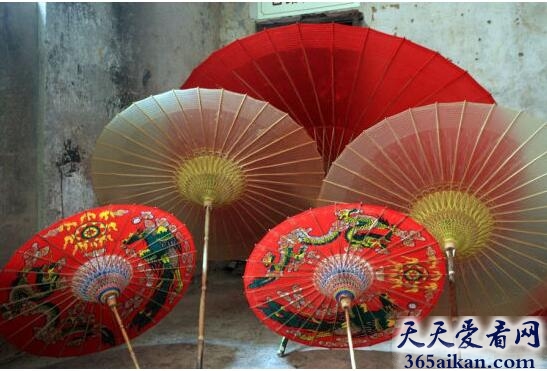 中国民间伞艺的活化石：泸州油纸伞.jpg