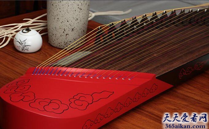 中国独有的民族乐器：古筝
