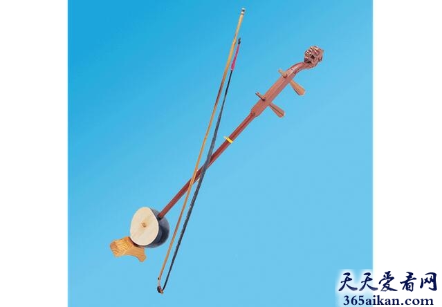 中国最早的拉弦乐器.jpg