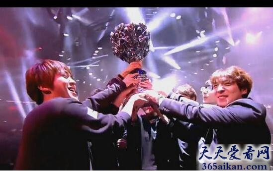 LOL第一只大满贯的战队：SKT