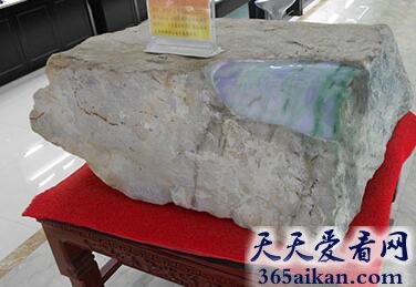 世界上最大的翡翠原石是怎么样的？世界上最大的翡翠原石介绍