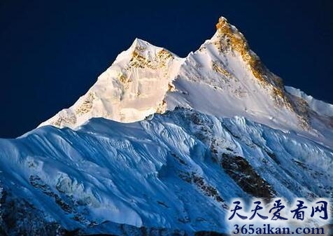 马纳斯鲁峰1.jpg