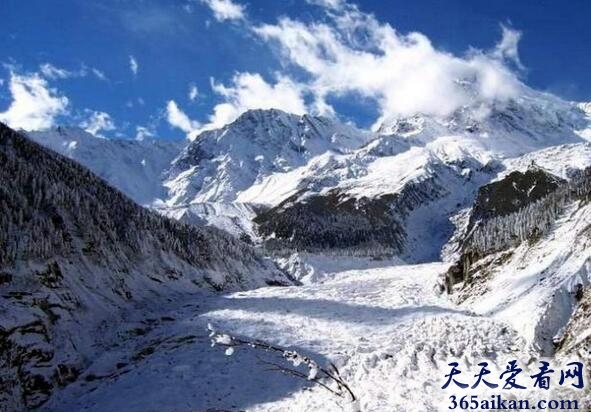 中国最大的冰川:音苏盖提冰川