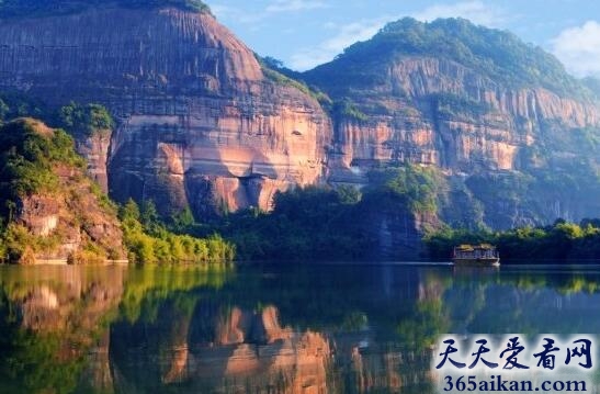 值得一去的地方！中国最美的七大丹霞