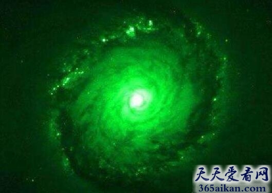 星系NGC 1512