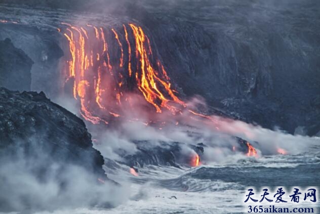 盘点全球十大最美的火山，动静之间感受极致美感！
