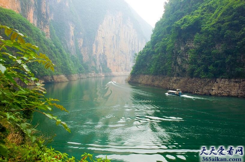 盘点中国最美的十大峡谷，壮观美景扑面而来！