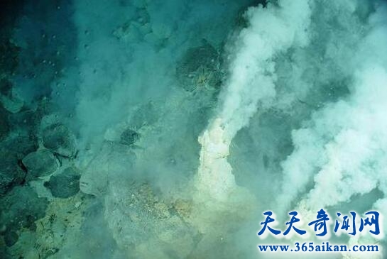 盘点世界最深的海沟Top10，第一可淹没珠穆朗玛峰！
