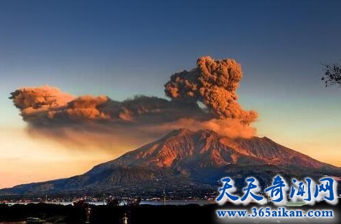 康伯利维亚火山.jpg