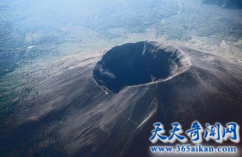 维苏威火山.jpg