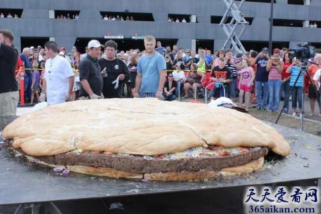 世界上最大的汉堡有多大？