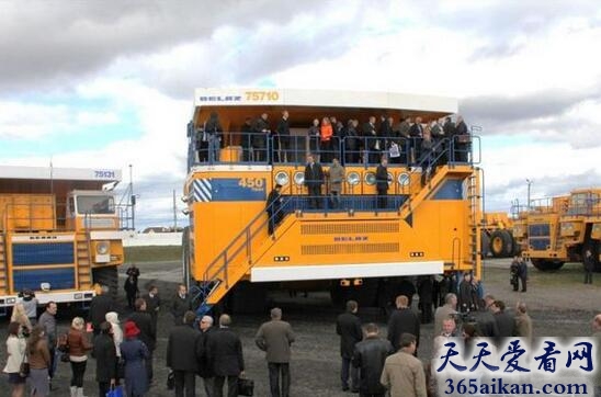 BELAZ 75710 1.jpg