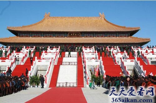 中国规模最大的佛殿：华严寺大雄宝殿