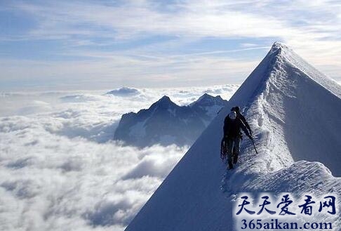 十大世界上最高的山峰有哪些？带您会当凌绝顶，一览众山小！