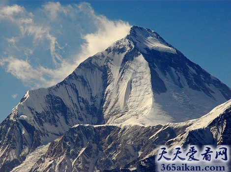 十大世界上最高的山峰有哪些？带您会当凌绝顶，一览众山小！