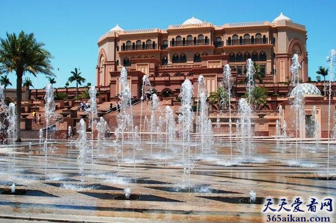 全球最贵的酒店：酋长国宫殿酒店，7天要价100万美元！