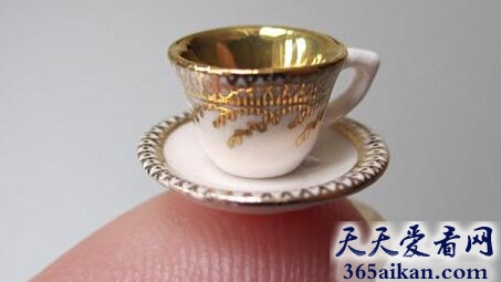世界上最小的骨瓷茶具