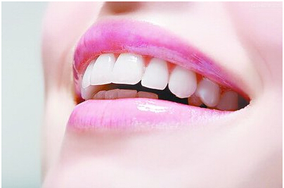女人牙齿面相代表着什么？