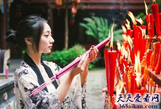梦见拜佛点不着香
