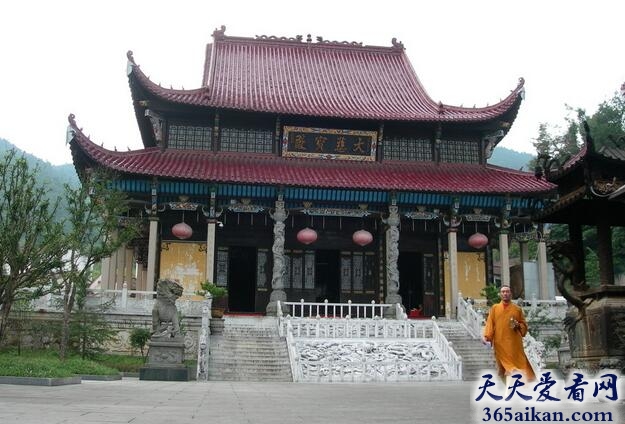 梦见寺庙.jpg