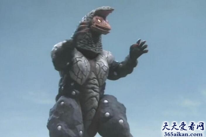 梦见怪兽追我.jpg