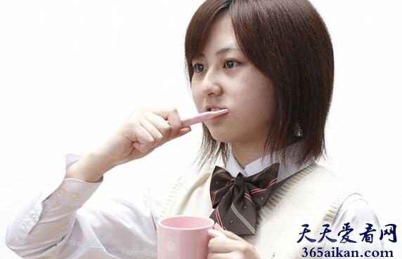梦见洗脸刷牙预示着什么?梦见洗脸刷牙好不好?