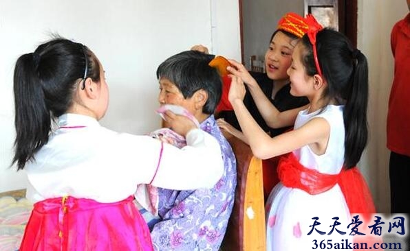梦见洗脸梳头是什么意思?梦见洗脸梳头是什么征兆?