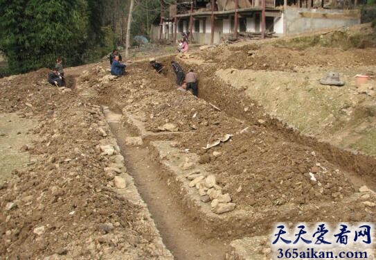 梦见挖地基意味着什么?梦见挖地基有什么含义?
