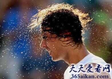 梦见流汗预示着什么?梦见流汗有什么含义?