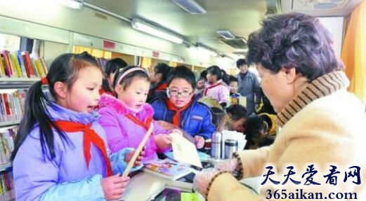 梦见借书是怎么回事?梦见借书暗示着什么?