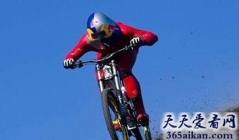 梦见骑自行车下坡代表什么?梦见骑自行车下坡是什么征兆?