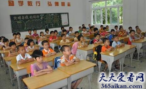 梦见上课学习预示着什么?梦见上课学习有什么含义?