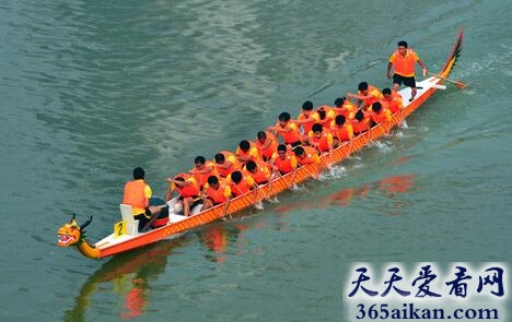 梦见龙舟是怎么回事?梦见龙舟暗示着什么?