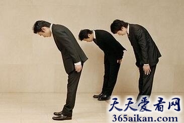 梦见鞠躬表示什么?梦见鞠躬是什么意思?