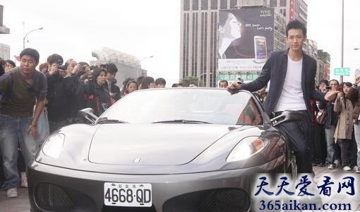 梦见开跑车预示着什么?梦见开跑车有什么寓意?