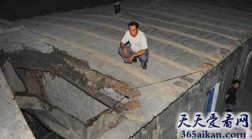 梦见房顶塌了意味什么？梦见房顶塌了有什么征兆？