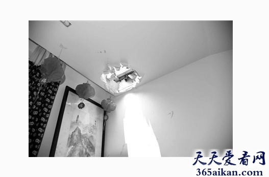 梦见屋顶破了个洞预示什么？梦见屋顶破了个洞有什么征兆？